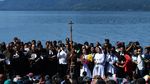 Raut Duka Keluarga Korban KM Sinar Bangun Saat SAR Ditutup