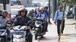 Melihat Tingkah Pengendara Motor Jajah Jalur Pedestrian