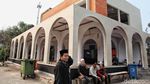 Melihat Makam Mbah Priuk Usai Direnovasi