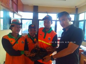 UPK Badan Air Temukan Ratusan Peluru di Kali Sekretaris