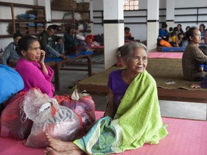 Gunung Agung Erupsi, Relawan ACT Bantu Evakuasi Warga