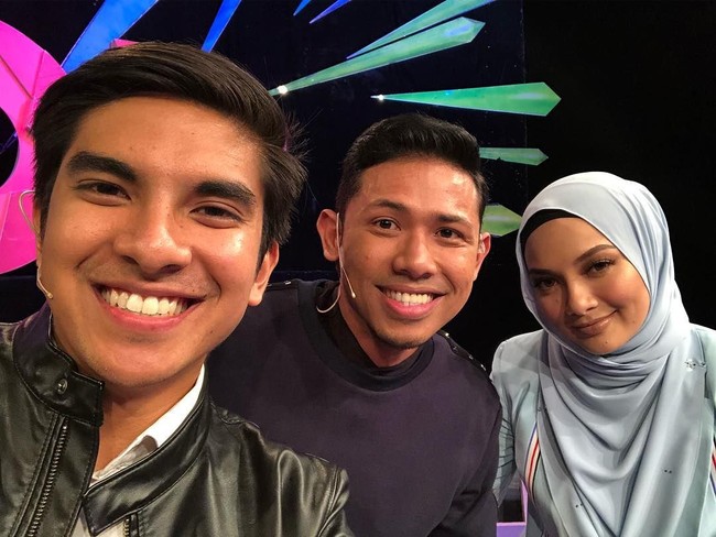 Penampilan tidak terlalu penting untukku. Ada untungnya jika wanita punya penampilan yang bagus tapi itu tidak terlalu penting. Yang paling penting adalah humor, selama dia bisa menerima selera humorku, ungkap Syed Saddiq dalam sebuah wawancara yang diunggah di Facebook. Foto: Instagram Syed Saddiq