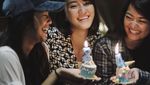 Momen Pengantin Baru, Erica Putri yang Sering Pose Seru Bareng Makanan