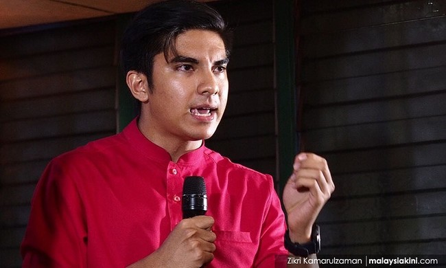 Selain pintar, Syed Saddiq dikenal pintar berdebat dan sering menang di berbagai kompetisi. Pria lulusan International Islamic University Malaysia jurusan hukum tersebut pernah memenangkan Asia’s Best Speaker sebanyak tiga kali. Foto: Instagram Syed Saddiq