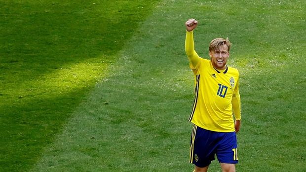  Emil Forsberg usai mencetak gol ke gawang Swiss 