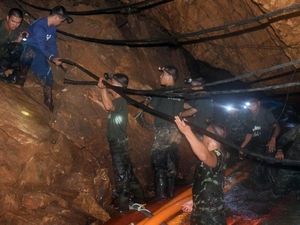 Tim Sepakbola yang Hilang di Gua Thailand Ditemukan