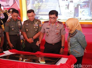 Ngurus Dokumen Polisi di Kota Batu, Pakai Apel Batu Saja