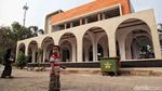 Melihat Makam Mbah Priuk Usai Direnovasi