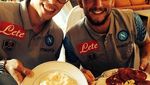 Begini Keseruan Dries Mertens Saat Makan Bersama Teman-temannya