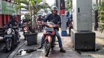 Melihat Tingkah Pengendara Motor Jajah Jalur Pedestrian