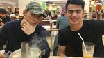 Ini Gaya Makan Krisjiana Baharudin, Model Ganteng Teman Dekat Siti Badriah