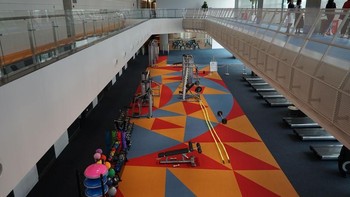 Kantor baru ini juga memiliki gym untuk karyawannya yang senang berolahraga.  Foto: CNET