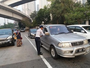 Ganjil Genap Tidak Diterapkan Kalau Angkutan Umum Belum Baik