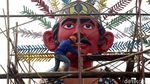 Perawatan Patung Ondel-ondel Jelang Asian Games