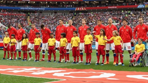 Gemes! Cerita Raina Jadi Player Escort di Piala Dunia 2018