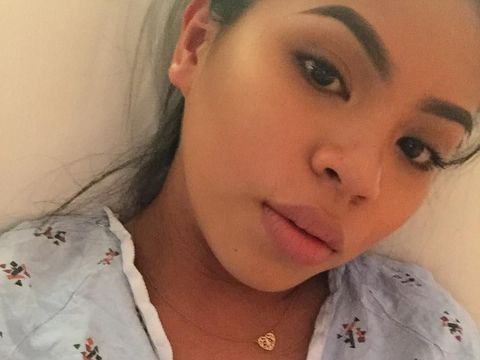 Gila Makeup, Wanita Ini Dandan Heboh Saat Kontraksi Sebelum melahirkan