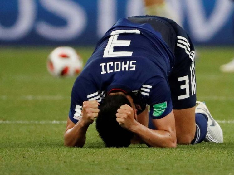 Ketika Para Samurai Biru Terkapar di Lapangan Hijau