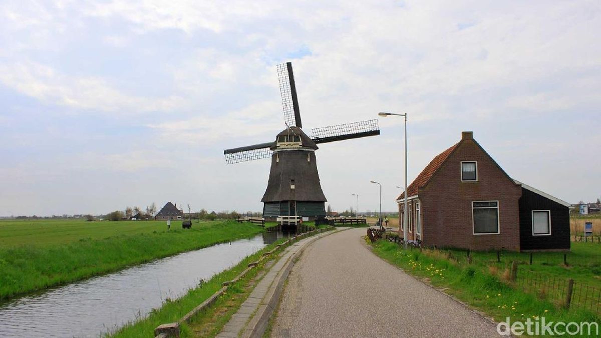 10 Tempat Wisata Di Belanda Dari Kincir Angin Hingga Kanal Amsterdam