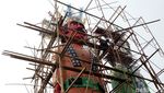 Perawatan Patung Ondel-ondel Jelang Asian Games