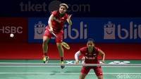 Greysia Polii/Apriyani Rahayu, mengamankan tiket ke babak kedua Indonesia Open 2018.