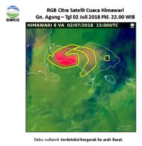 BMKG: Abu Vulkanik Gunung Agung Mengarah ke Barat