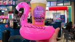 Yuk, Ngeteh Cantik dan Asyik di Kafe Bertema Flamingo Ini!