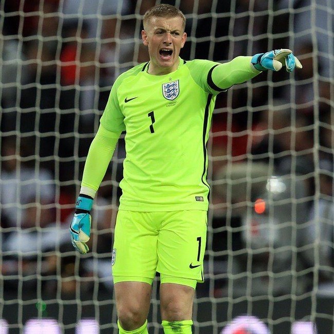 Pickford membantu memenangkan laga Inggris melawan Kolombia dengan skor 4-3 (1-1). Pesepak bola yang bermain untuk Everton itu pun dinilai punya kemampuan dan mental mumpuni. Foto: Instagram Jordan Pickford