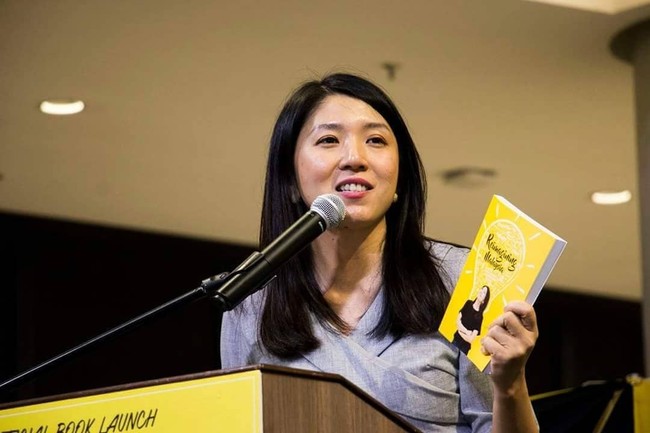 Yeo Bee Jin pun memang ahli dalam bidang sains. Ia adalah lulusan Teknik Kimia di Universiti Teknologi Petronas. Wanita itu melanjutkan S2 di jurusan yang sama di Cambridge University, Inggris melalui program beasiswa Gates Cambridge Scholarship. Foto: Instagram @yeobeeyin