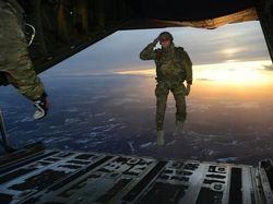 Ringkusan Foto Sempurna di Momen yang Tepat