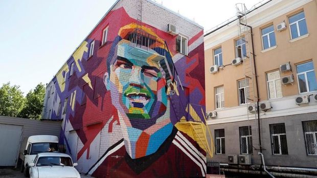 Rivalitas Lionel Messi dan Christiano Ronaldo Tampak di Mural Ini