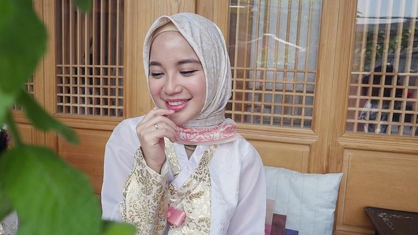 Asyiknya Chacha Frederica Liburan Sekeluarga ke Korea