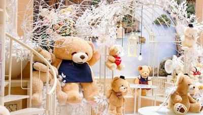 Seru Banget! Makan di Kafe Ini Serasa Ada di Istana Teddy Bear