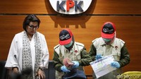 Dana tersebut terkait dengan dana otonomi khusus (Otsus) yang dikorup.