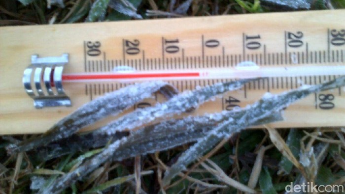 Cuaca Ekstrem di Dieng, Mungkinkah Turun Salju?