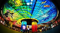 Dome of Light merupakan karya seni kaca yang berada di Taiwan. Bukan di dalam galeri, karya seni ini berada di salah satu stasiun bawah tanah Kaohsiung (Taiwan Tourism)