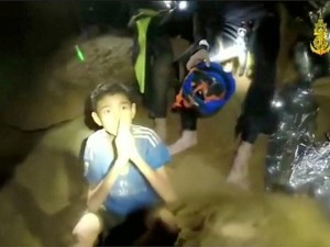 Berhari-hari Terperangkap di Gua, 12 Remaja Thailand Tampak Ceria