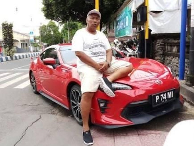 Terbelit Kasus Pidana Tak Kurangi Kekayaan Raja Sengon Terbelit Kasus Pidana Tak Kurangi Kekayaan Raja Sengon