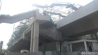 Konstruksi utama jalur stasiun sepanjang 5,8 km ini sudah sangat jelas terlihat dengan memiliki enam stasiun di kawasan Velodrome hingga kawasan depo di Kelapa Gading.