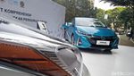 Dibanderol Rp 800 Jutaan, Toyota Mulai Jual Prius PHEV di RI
