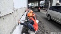 Stasiun LRT ini ditargetkan dapat digunakan awal bulan Agustus mendatang.