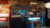 Segala makanan yang ada di sini memiiliki tahap seleksi yang ketat lho. Jadi dijamin, siapapun wisatawan yang berkunjung akan menikmati makanan enak dari vendor terbaik. (Syanti Mustika/detikTravel)
