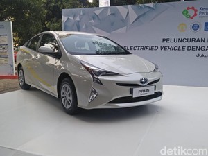 Toyota Rogoh Rp 28 Triliun Kembangkan Mobil Hybrid di Indonesia