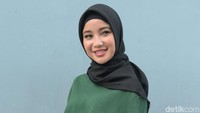 Senyumannya bikin hati adem ya. Foto: Pool/Noel/DetikFoto.