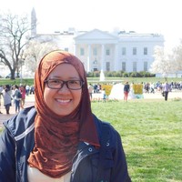 Saya percaya bahwa menjadi muda dan belum menikah tidak akan menjadi halangan bagi Inaraissah Munirah untuk memikul tanggung jawab seorang wakil menteri, kata ayah Isnaraissah, Majilis Tanggau yang merupakan seorang petani. Foto: Facebook Isnaraissah Munirah Majilis