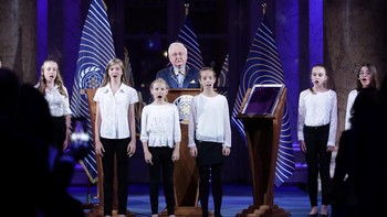 Nominal tersebut belum termasuk hidangan yang disediakan serta orkestra yang dihadirkan dalam acara tersebut. Foto: Reuters