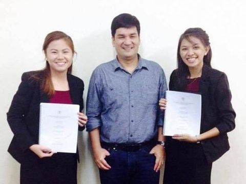 Mahasiswi Ini Lulus Cum Laude, Padahal Kuliah Sambil Lakoni 8 Pekerjaan