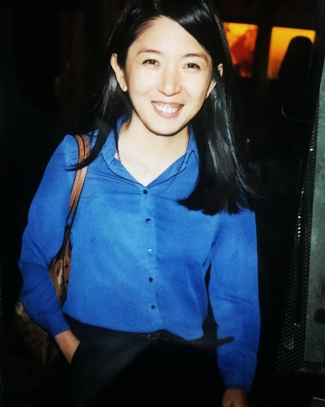 Ini sesuatu yang memalukan. Ketika itu, saya tahu politik penting demi kepentingan negara. Saya pun besar di sebuah kota kecil, maka saya pikir, biarlah saya kawin dengan seorang ahli politik. Ketika itu wanita masih kurang keluar. Tapi setelah itu saya sadar wanita boleh membawa perubahan secara sendiri, ungkapnya kepada Astro awani. Foto: Instagram @yeobeeyin