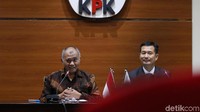 Agus Rahardjo mengatakan, KPK juga mengirimkan pegawainya untuk belajar dengan ACRC di Korea Selatan.