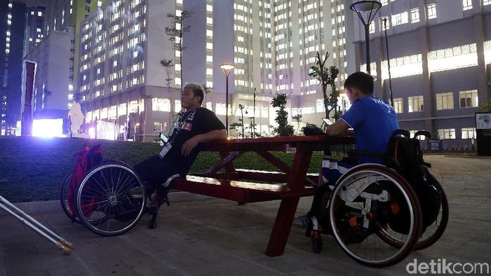 Suasana di Wisma Atlet saat malam hari. (Rengga Sancaya/detikSport) Suasana di Wisma Atlet saat malam hari. (Rengga Sancaya/detikSport)