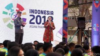 Puan menyampaikan pidatonya.